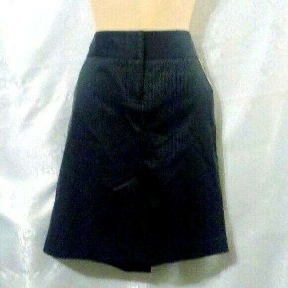 Bebe Black Pin Stripe Front Zip Career Skirt * - Picture 1 of 4